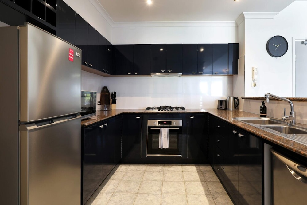Extra Large 2 Bedroom Apartment in Melbournes Southbank