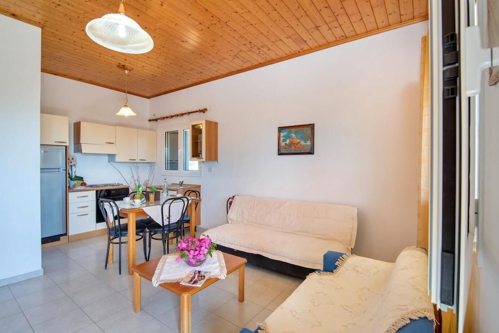 Olympia Paxos Apartment