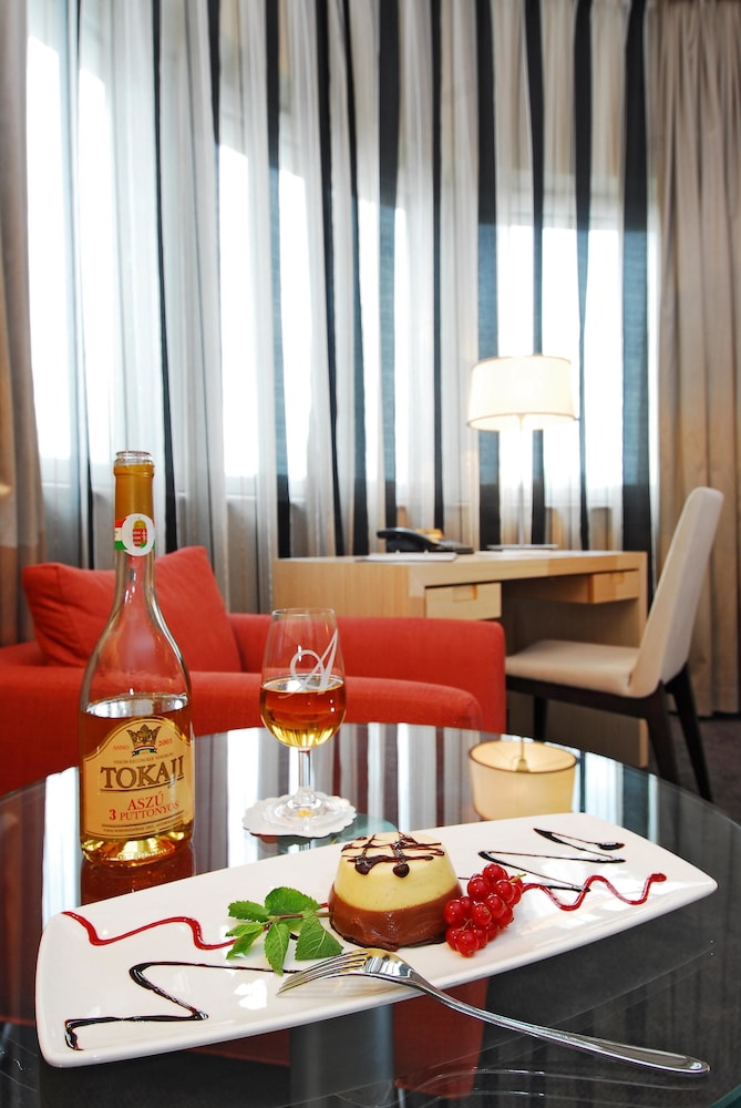 Mamaison Hotel Andrassy Budapest 11