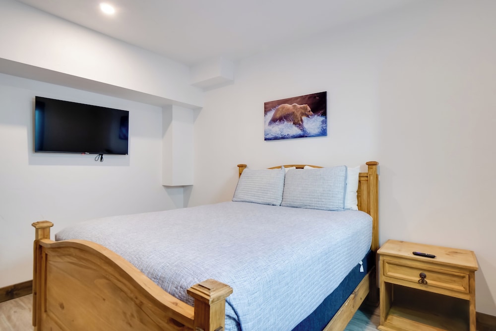Aspen Grove Views: Spacious Duplex 5 Mi to Breck