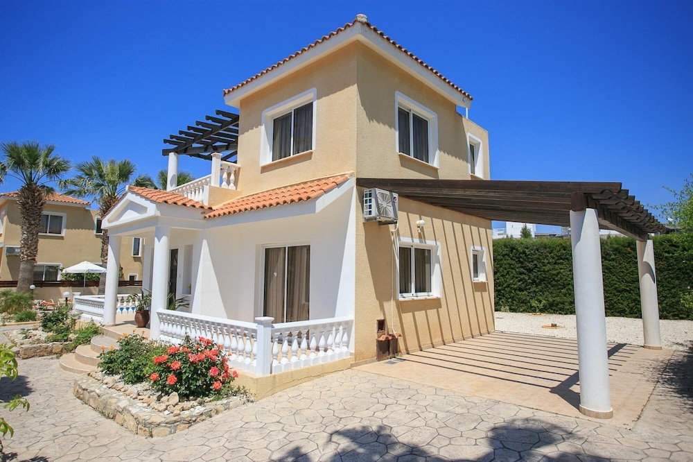 Villa Anastasia Large Private Pool Walk to Beach A C Wifi Car Not Required Eco-friendly - 2400 view 2