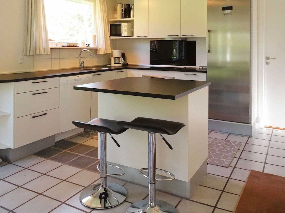 8 Person Holiday Home in Humble view 3