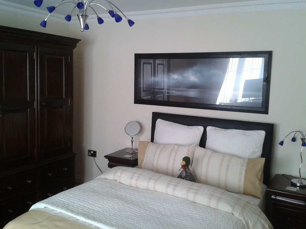Gateshead Vacations - Heathfield Place - Property Image 3
