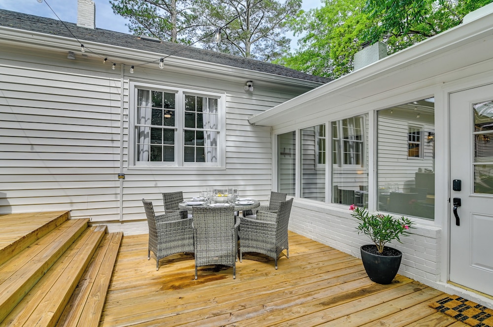 1 Mi to Miss State: Wremy Cottage w/ Deck & Yard