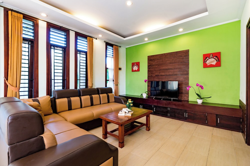 Villa Chandraika - 3BR Private Pool