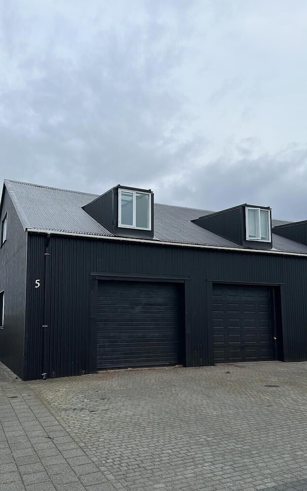 Keflavik Luxury Apartments view 4
