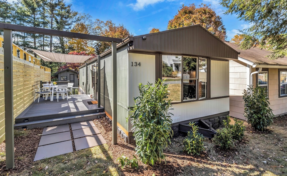 Groovy Guest House