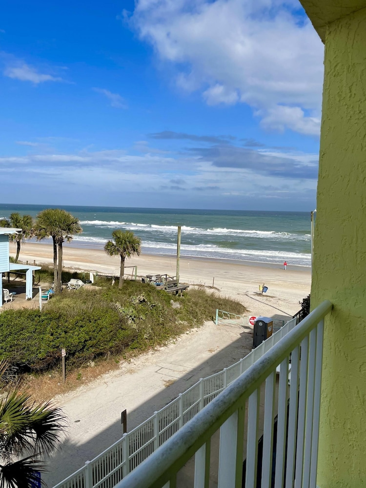 Ocean Overlook - Sea View at Symphony Beach Club