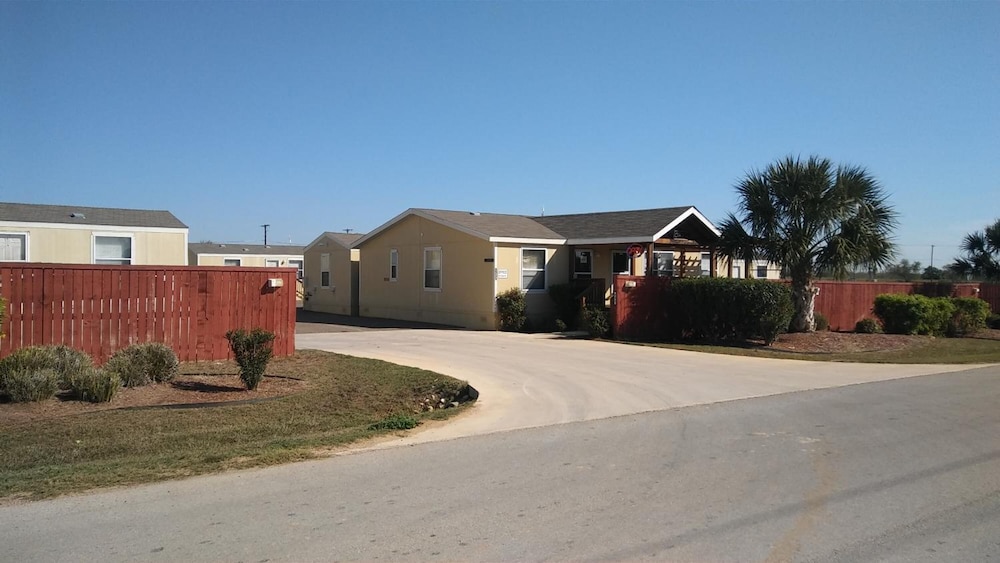 Cotulla Homes