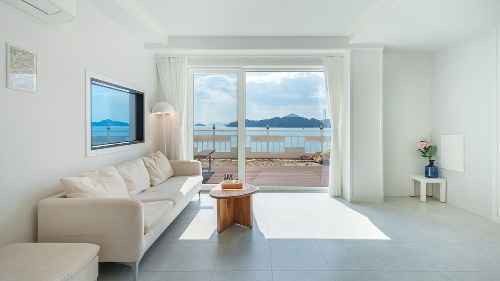 Jangsuri Pension in Yeosu