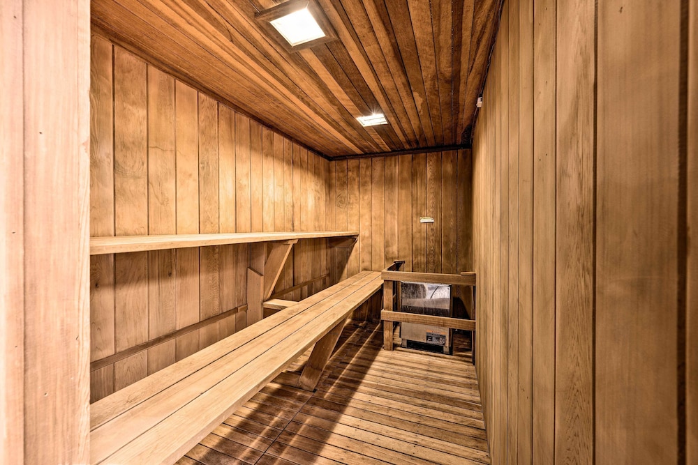 Ski, Hike & More: White Mountains Family Home