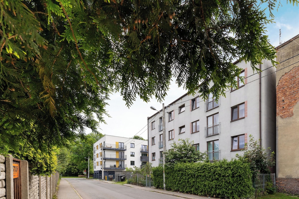Działkowa Apartment Chorzów by Renters view 3