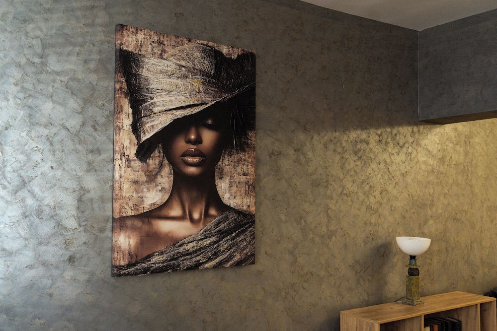 Apartment 8