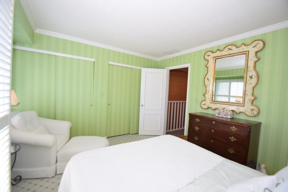 Harbour Island 28d 2 Bedroom Townhouse
