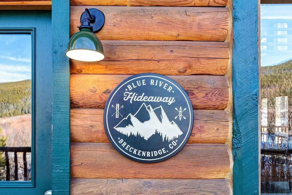 Blue River Hideaway by Boutiq view 3