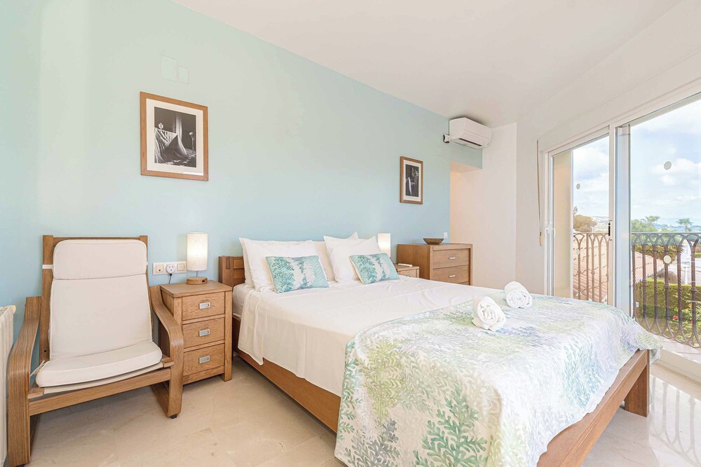 Villa Montgo View