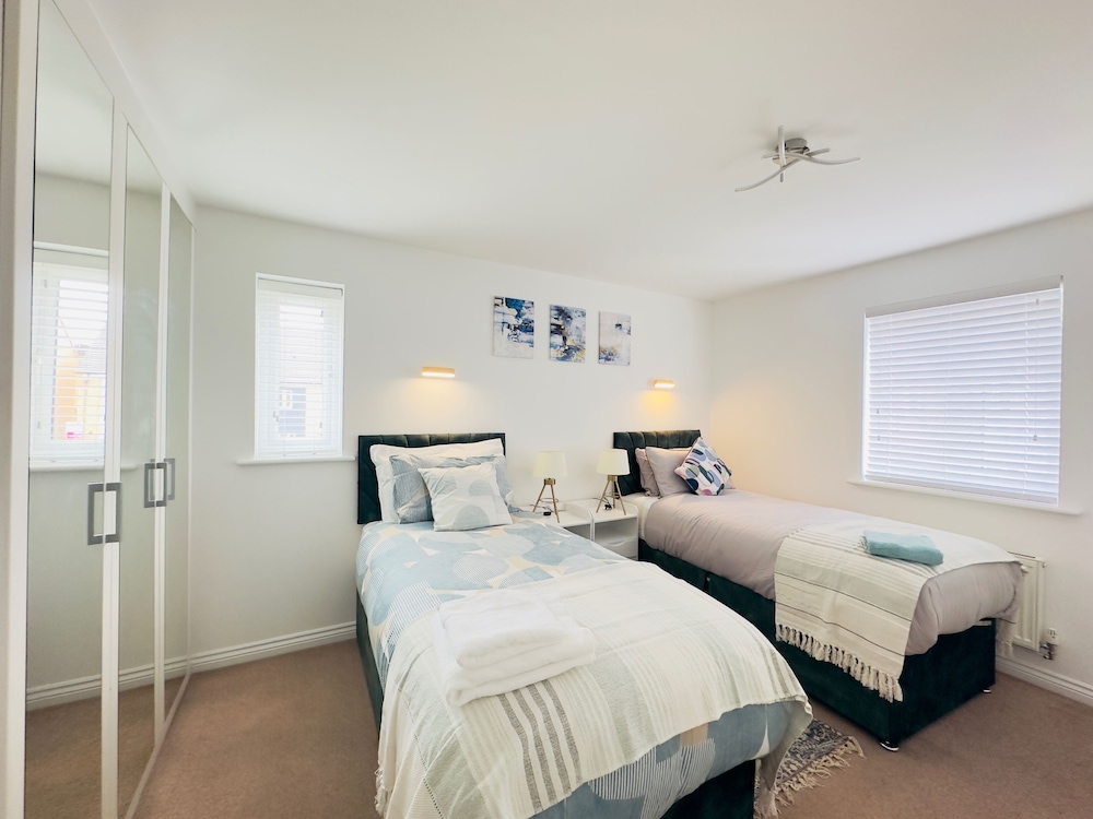 Kensington Bliss - 3 Bedroom House in Colchester
