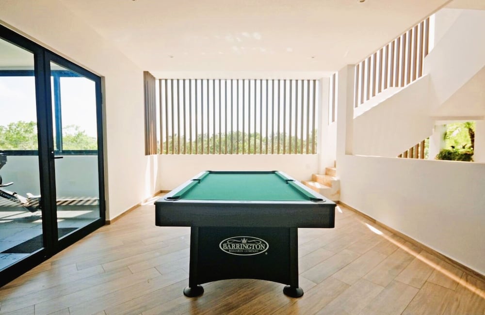 Anana Yaaxlum 105 S Oasis Pool and Jacuzzi