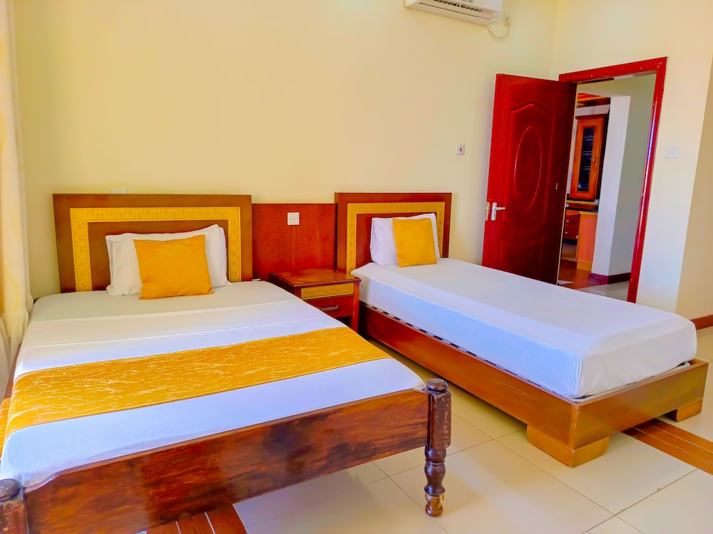 Ishara Beachfront Homes And Suites view 2