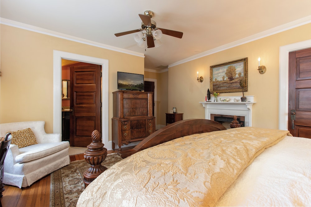 The Black Walnut B & B Inn