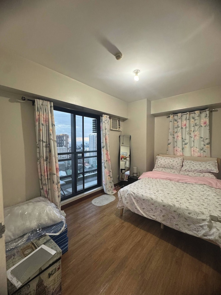 Flair Towers Condo Near MRT Bonifacio and Shaw Within Greenfields