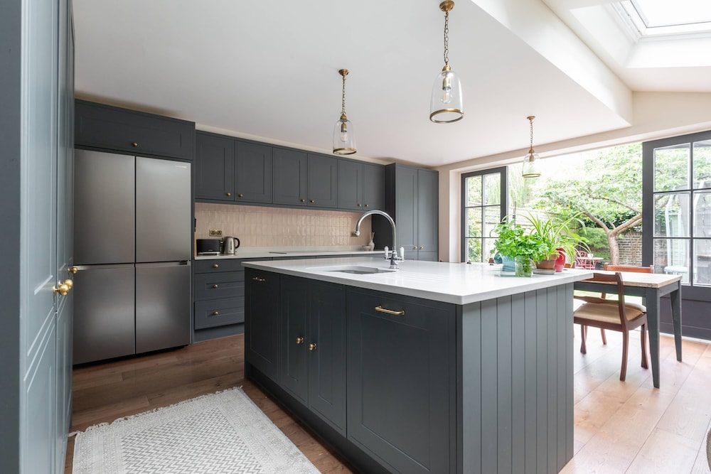 Brewster Gardens III by Onefinestay