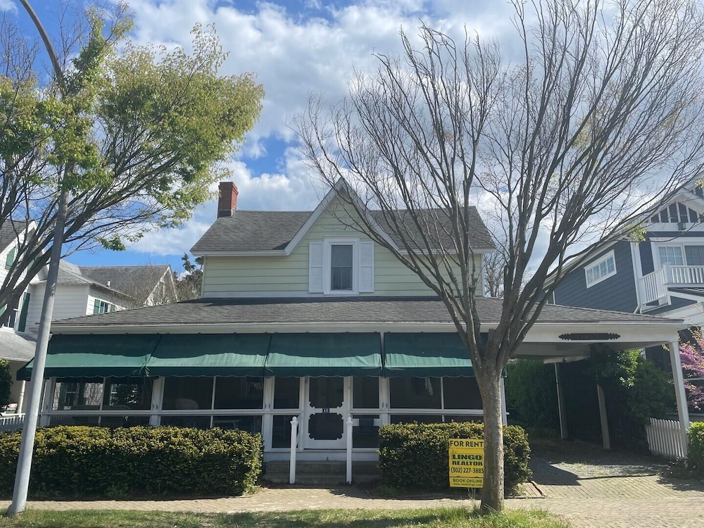 Virginia Avenue 18