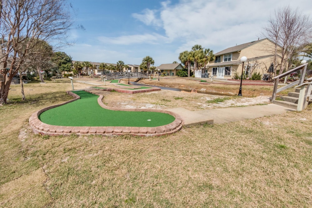 Gulf Highlands by Book That Condo