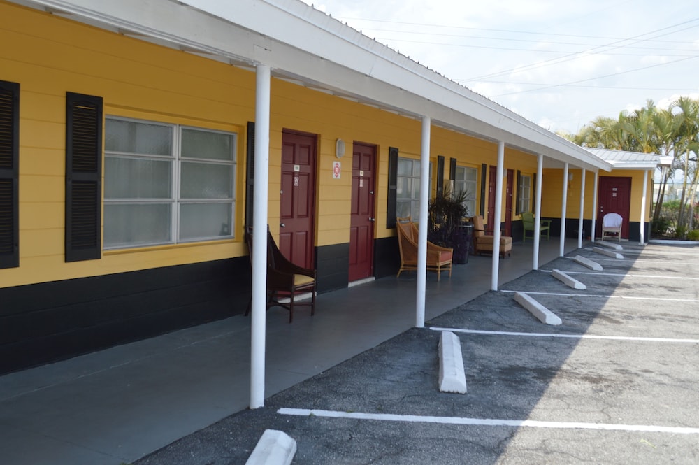 Tropicana Motel Wauchula - Property Image 6