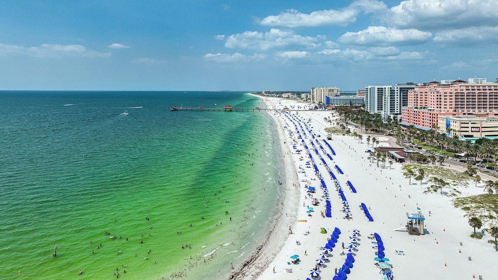 Ocean Front Beach in Clearwater 2BB 2BA view 3