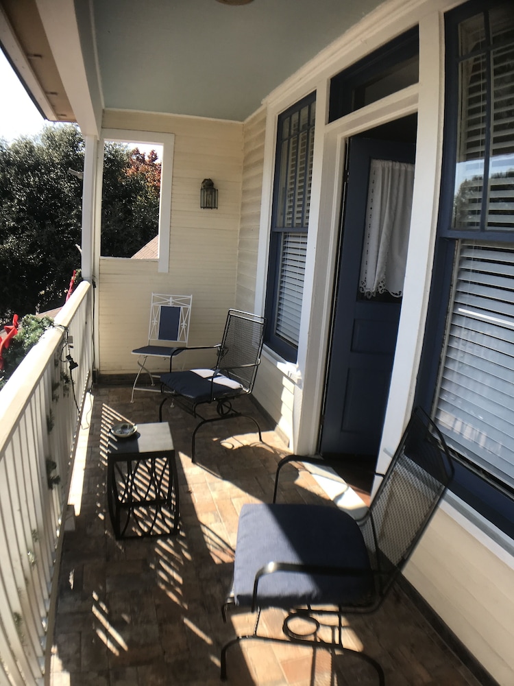 Kennedy Manor B&B view 3