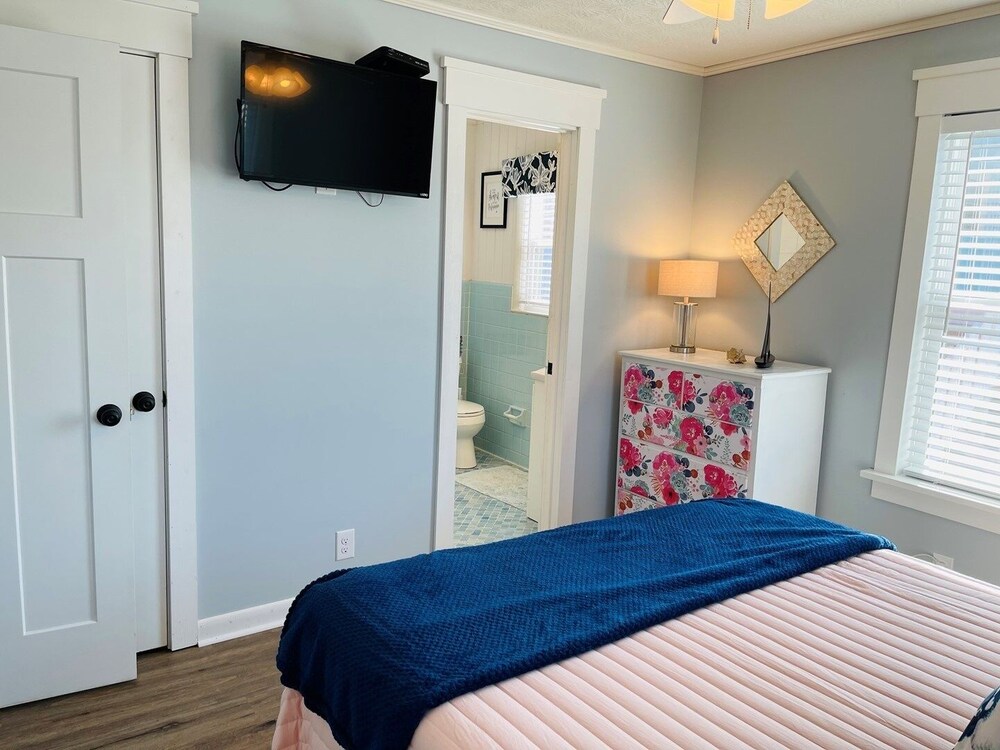 3/4 Time - 4 Br Home