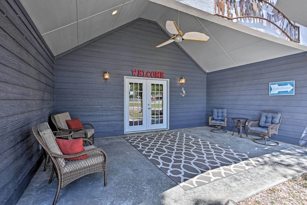 Walk to Lake Texoma! Modern Retreat w/ Game Room