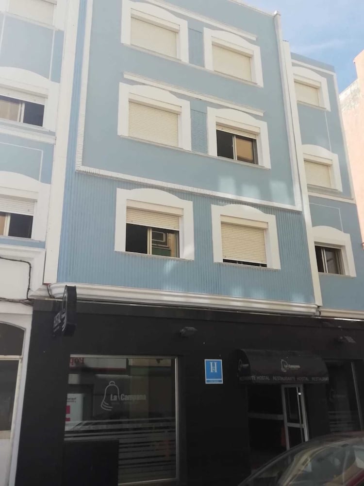 Hostal La Campana