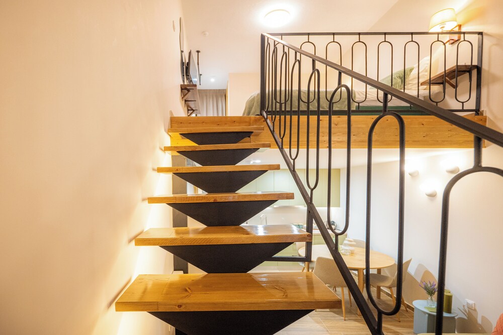 Vayas Residences Agora