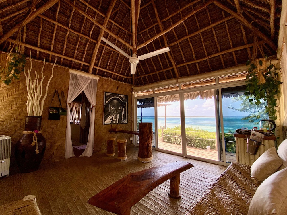 Rock and Sea Resort