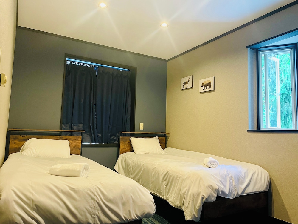 Ember Lodge