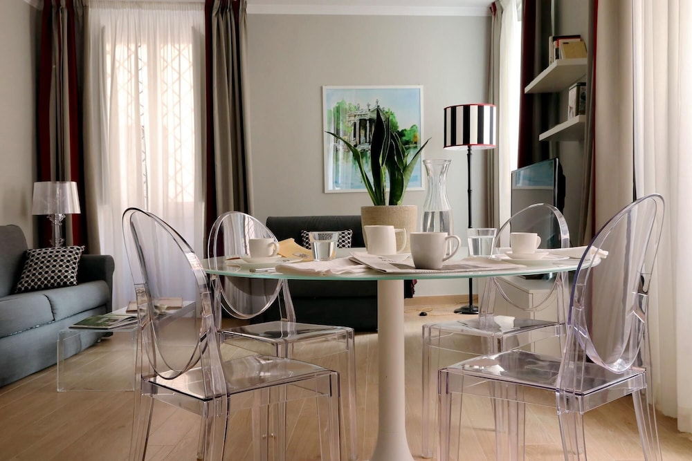 T1 Piazzetta Margutta T1 - My Extra Home