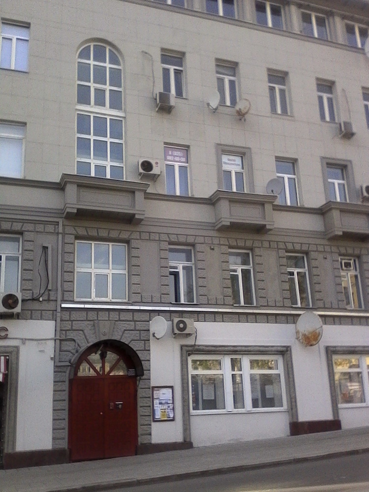 Best For Travelers - Hostel
