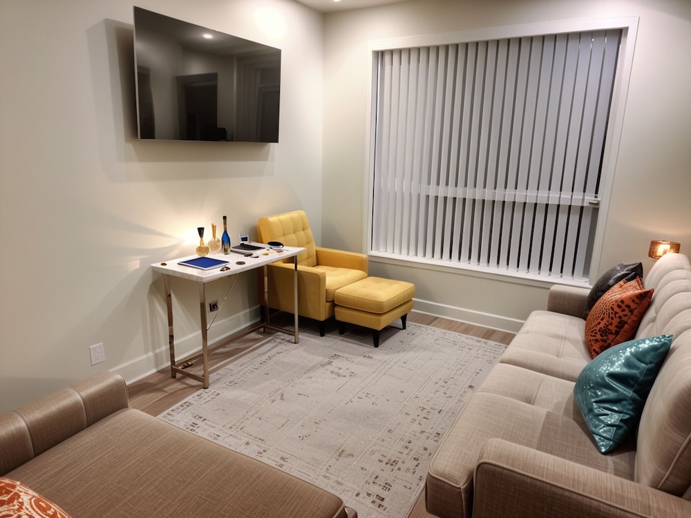 Urban Chic Apart-Hotels in Central LA