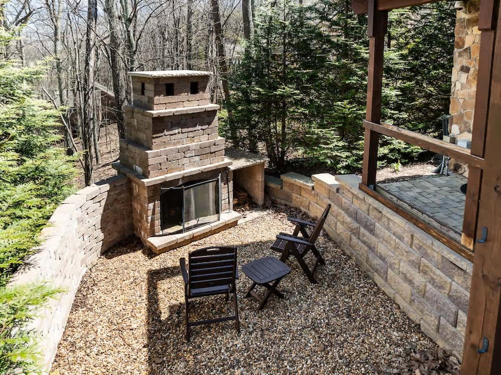 New Ski-in Ski-out Hot Tub Fire Pit Spa