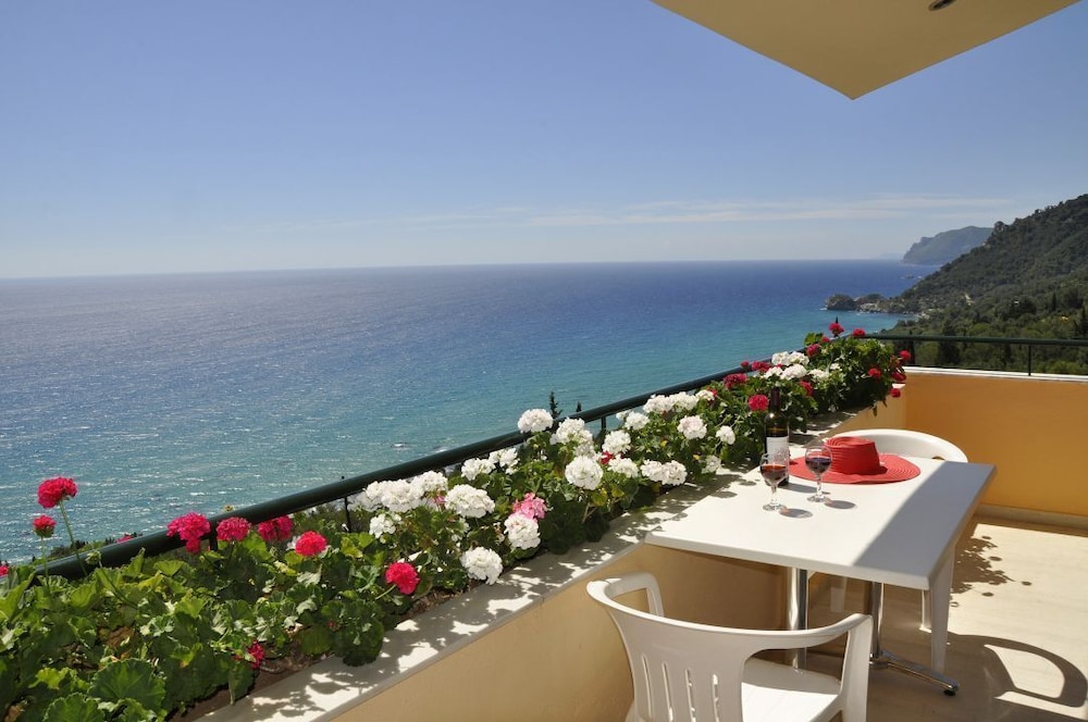Pelagos Apartments