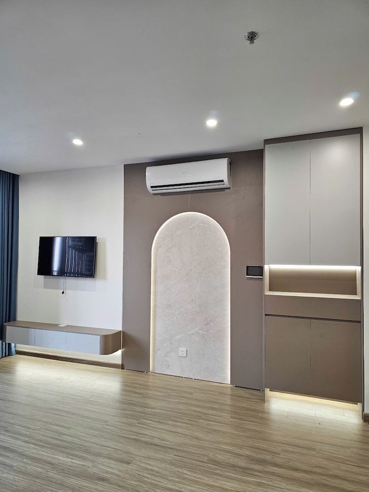 Luxhomes TC1 Canopy Vinhomes Smart City