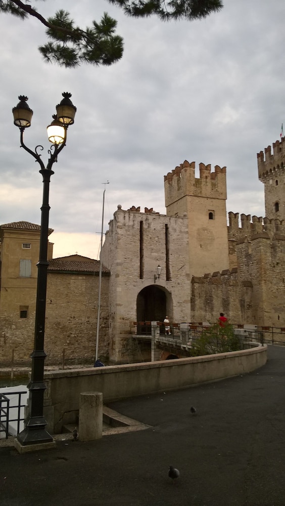Photo 29