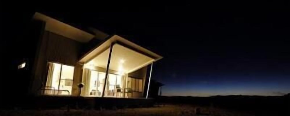 Azjure Studio Retreat