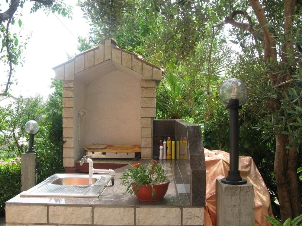 Zdenka - Garden Terrace - A3 view 2