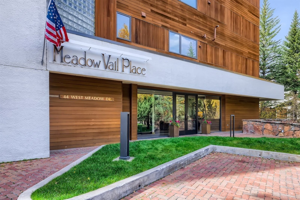 1-44 W Meadow Dr. 7 Meadow Vail Place view 2