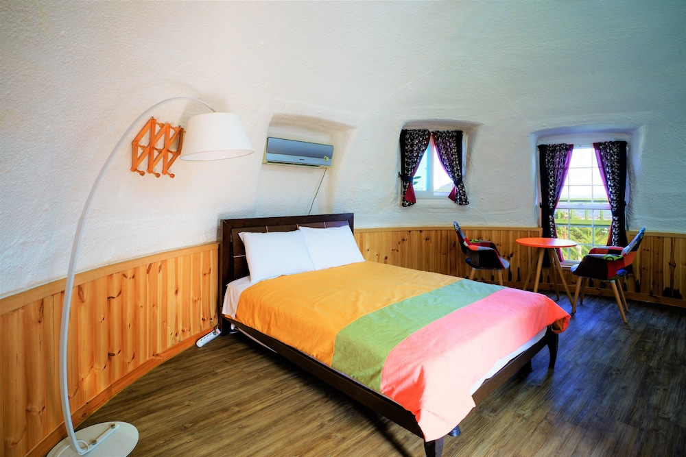 Lime Orange Vill Pension