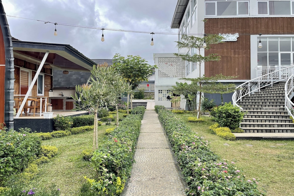 Elka-Es Villa