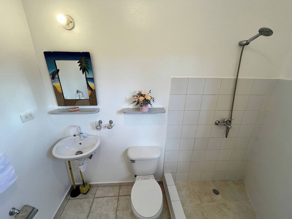 Secure 2-pers Apartment Close to the Beach
